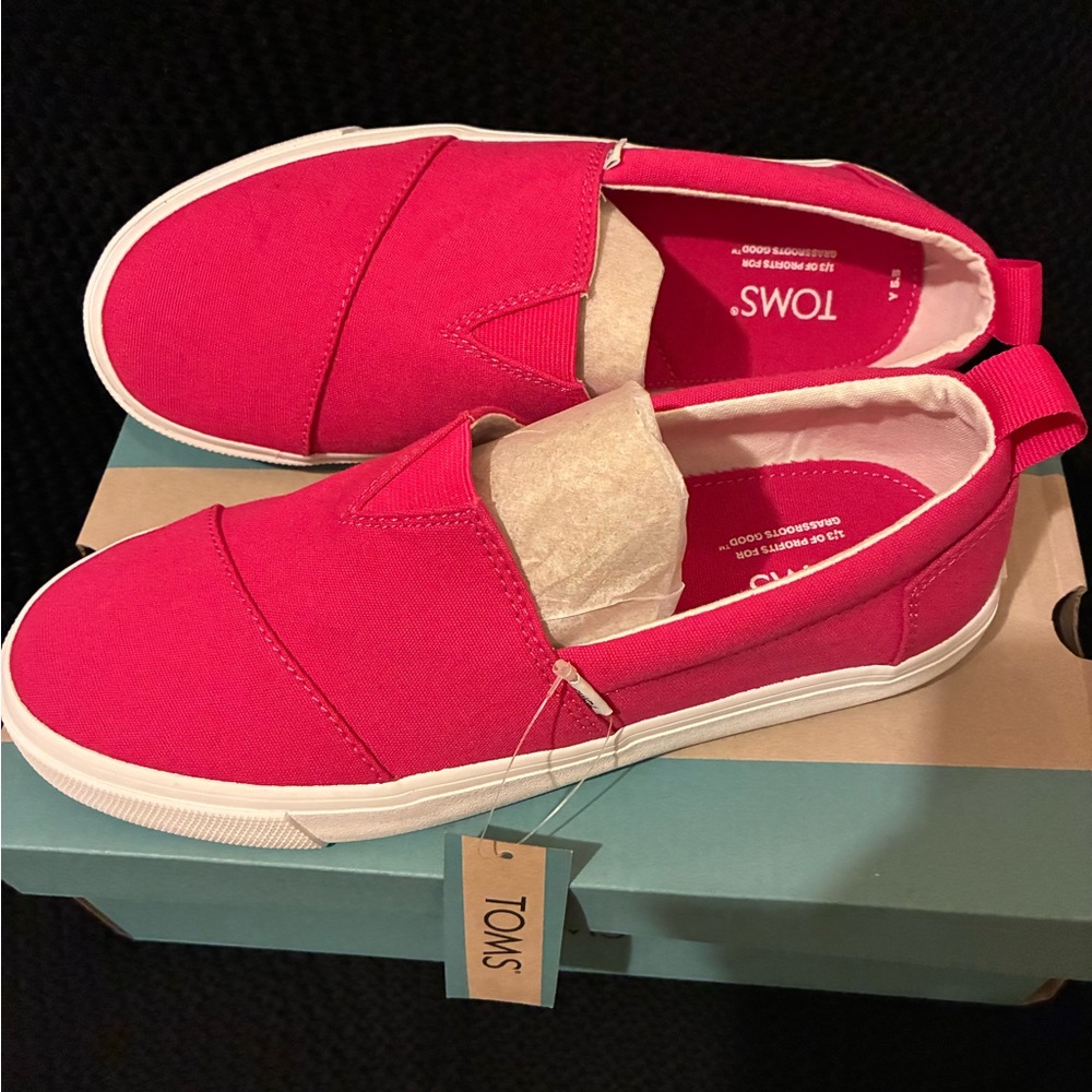 Tom’s Alpargata Fenix Slip on Girls Shoe